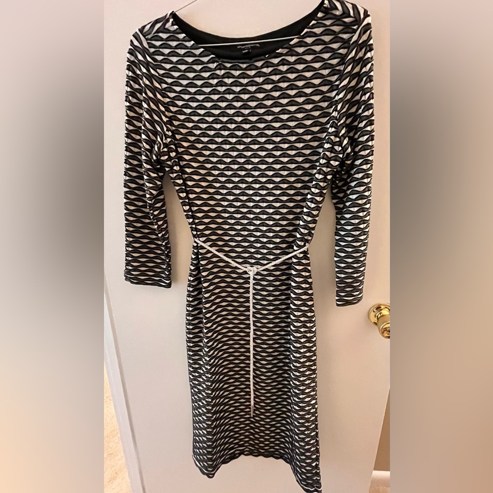 Beautiful Fitted Black and White Patterned Dress